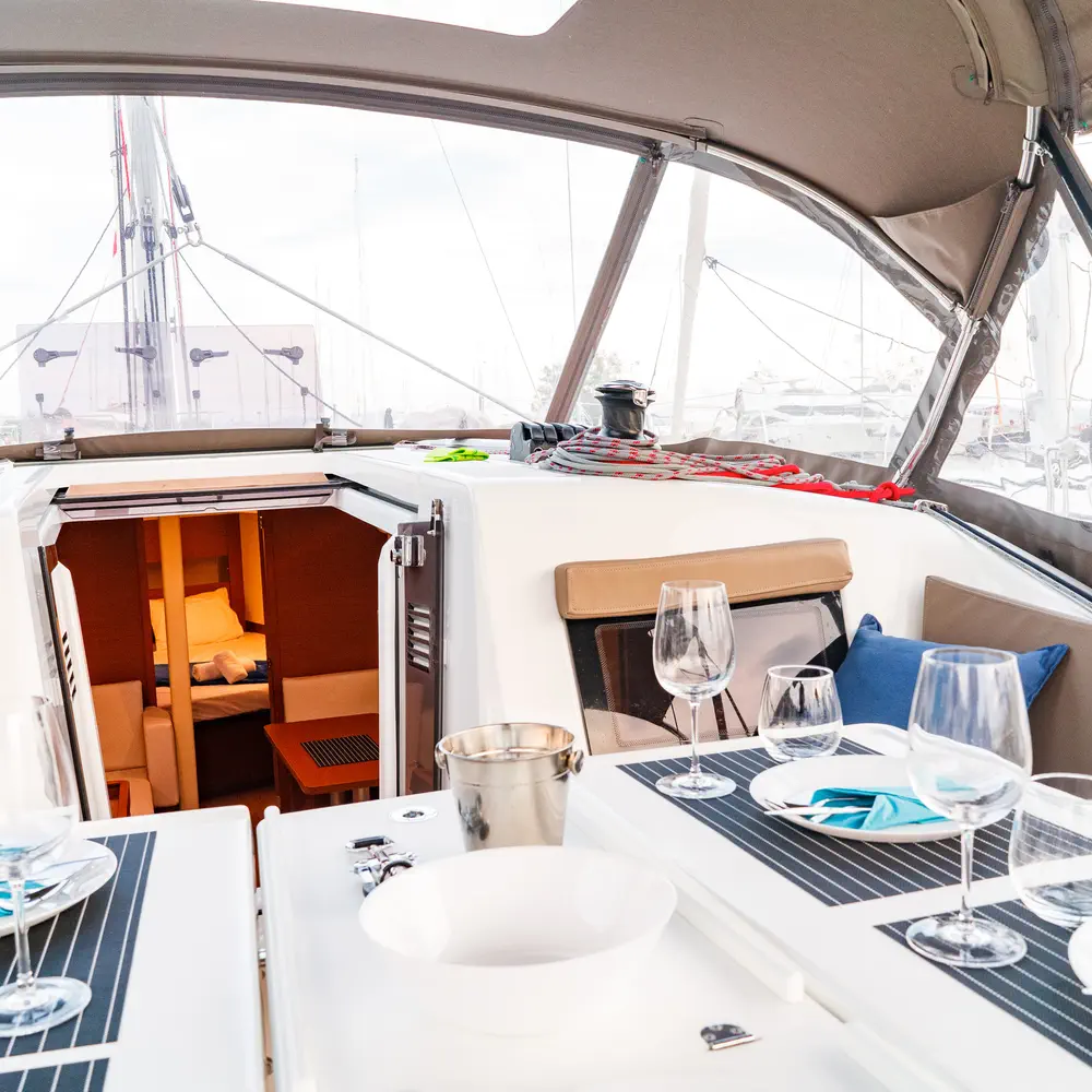 Aquamarine 37