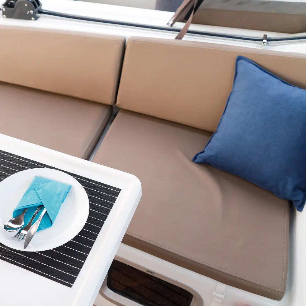 Aquamarine 44