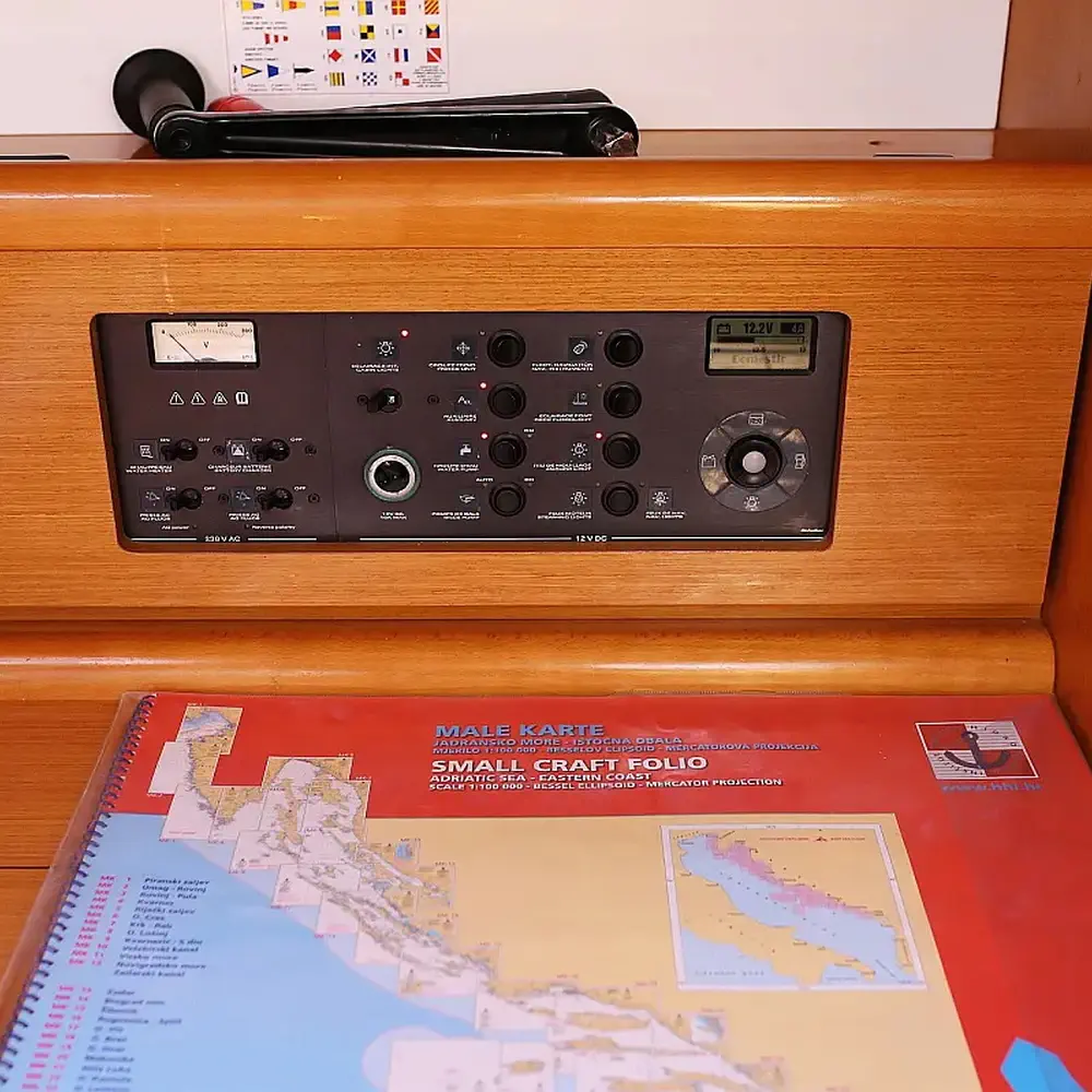 EC-44I-11-CR 10