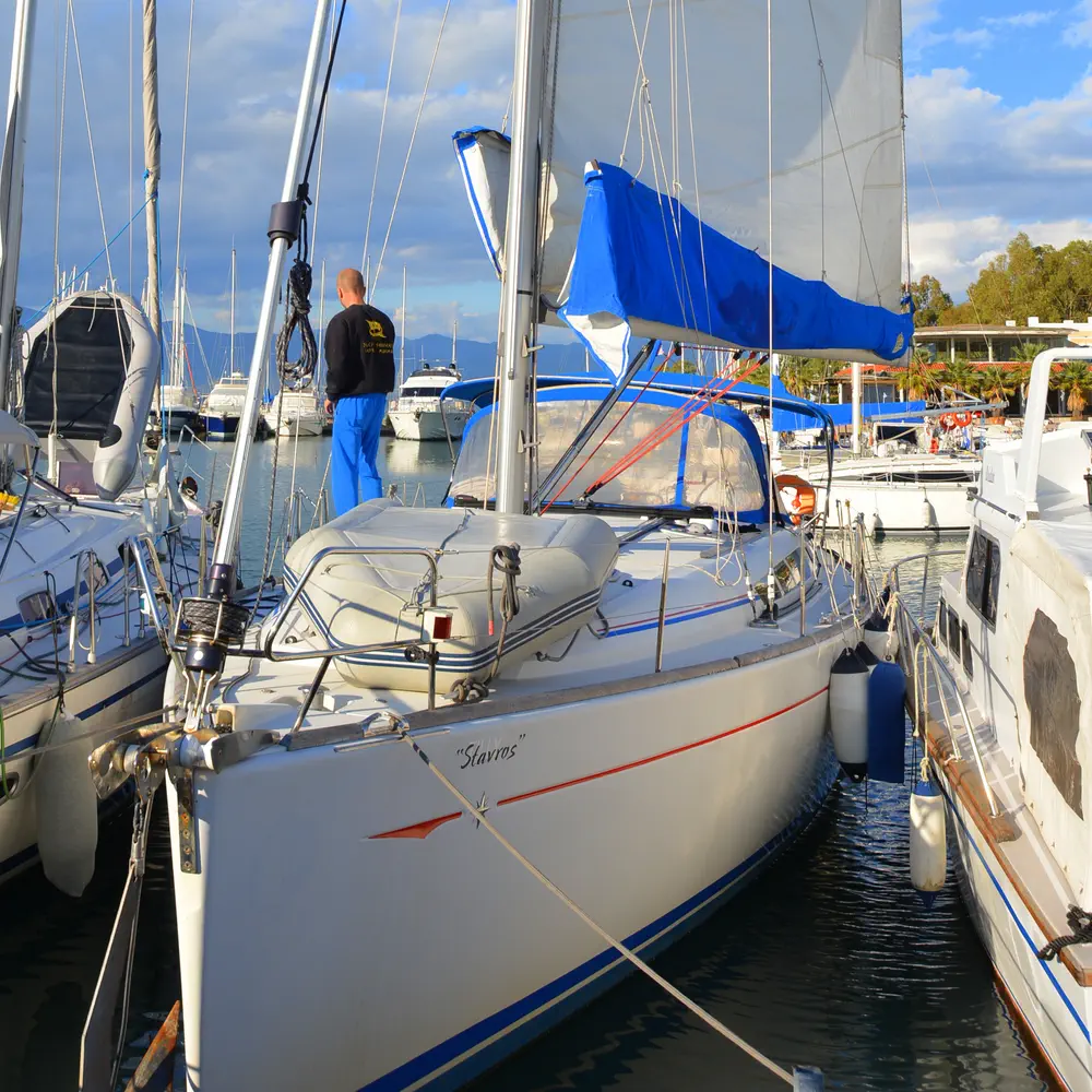 Stavros 32