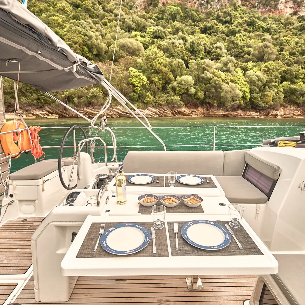 Nymeria | Water-maker, Solar Panel, Teak Cockpit 6