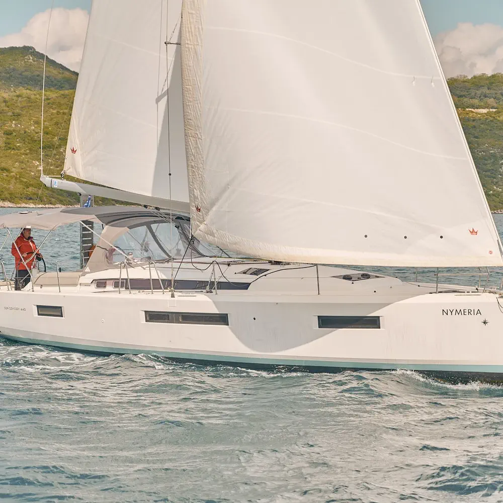 Nymeria | Water-maker, Solar Panel, Teak Cockpit 8
