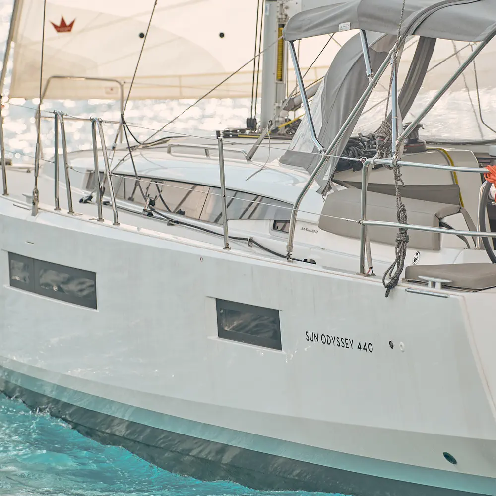 Nymeria | Water-maker, Solar Panel, Teak Cockpit 9