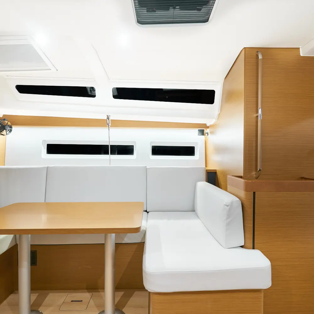 Nymeria | Water-maker, Solar Panel, Teak Cockpit 30