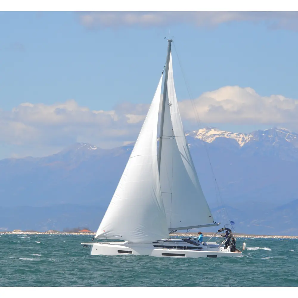 https://dsmkaagprkqin.cloudfront.net/images/jeanneau/sail-boat/sun-odyssey-440/4458520987503582-1746787328860630338-black-bird-1000x1000.webp
