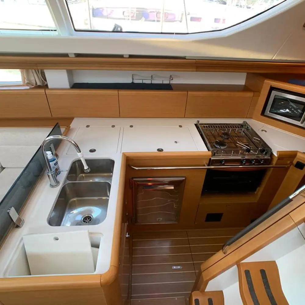 Aurora 16