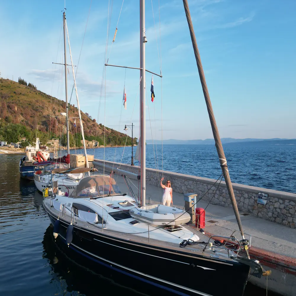 Aurora 18