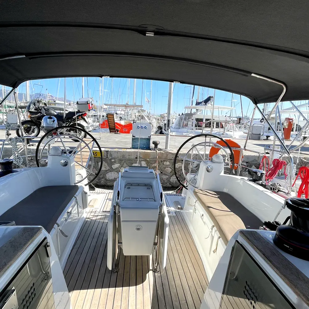 Luna Rossa (Refit 2021) 6