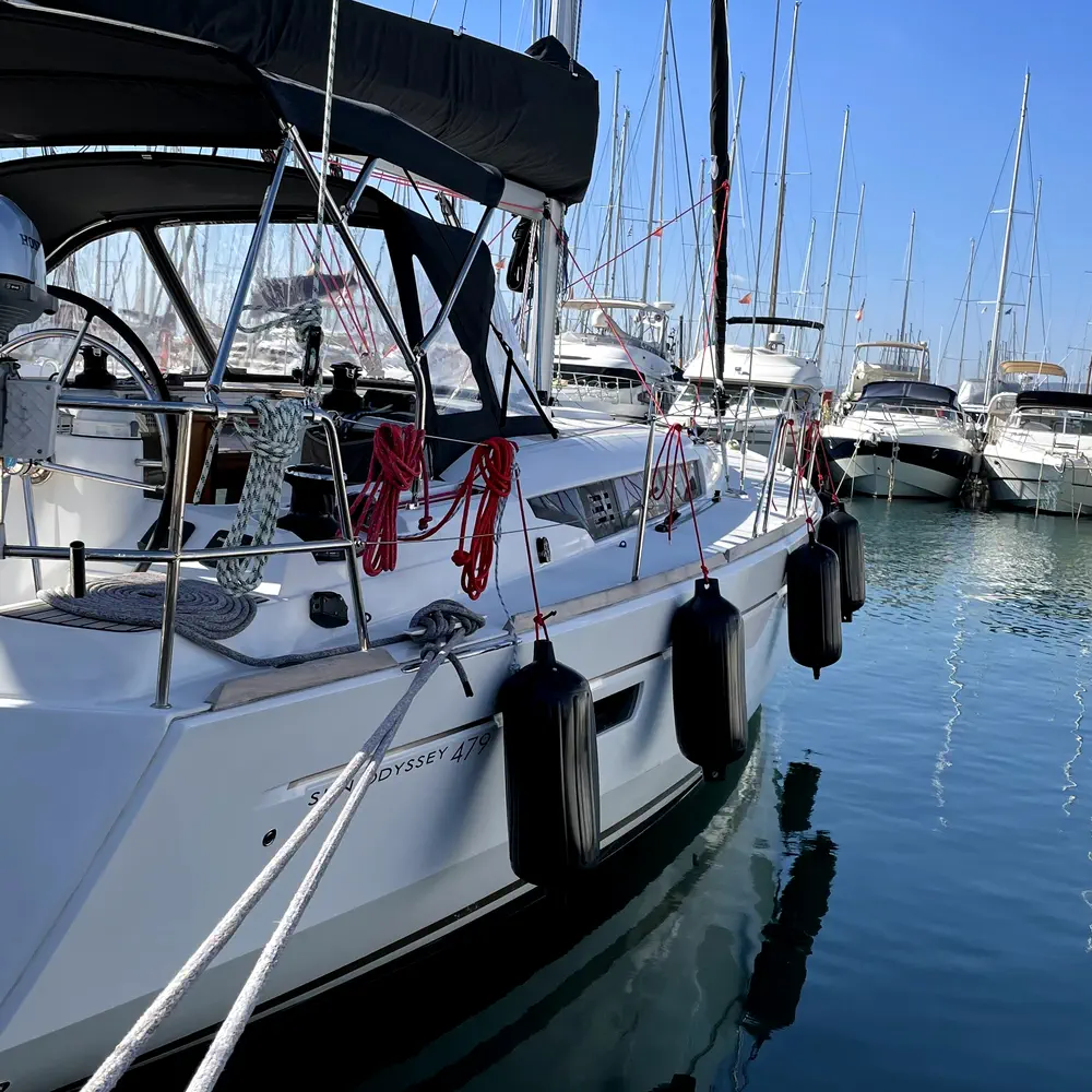 Luna Rossa (Refit 2021) 16