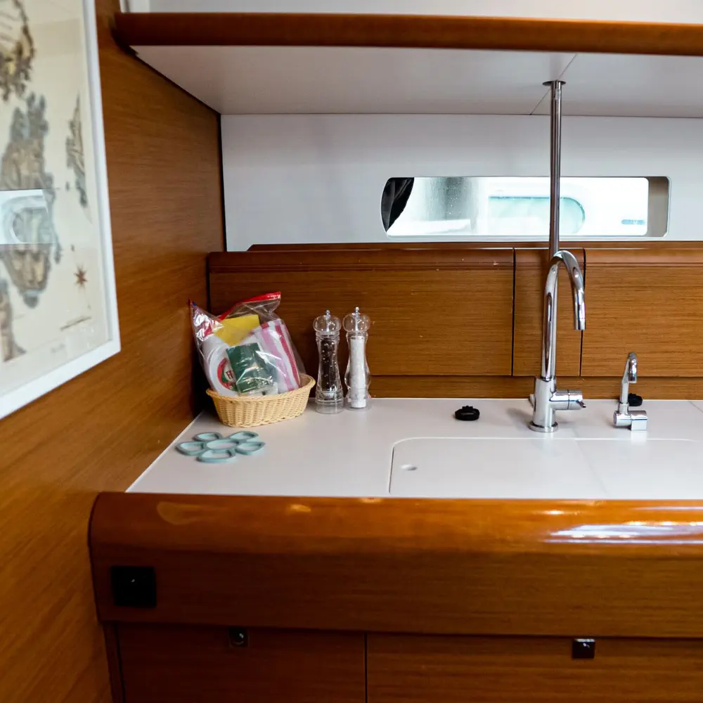 FILIPPOS I  <b><FONT COLOR="RED"> Boat location in LEFKAS MARINA, D-marin </FONT COLOR></b> 1 SUP FREE 8