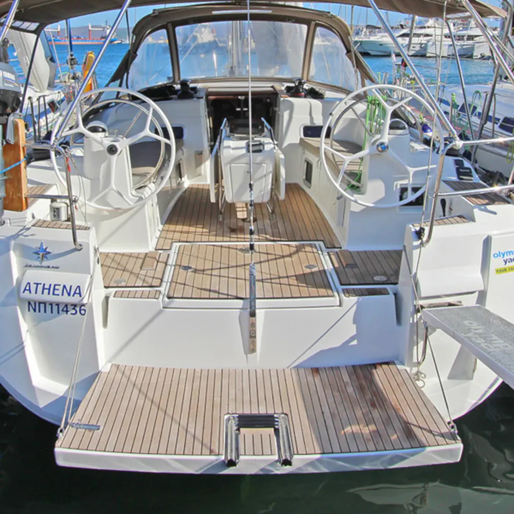 Athena 17