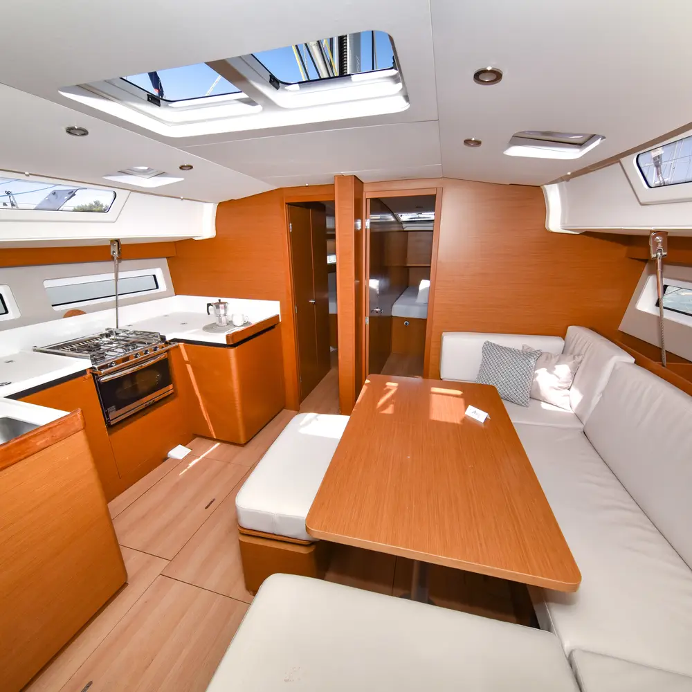 Swannabe 43