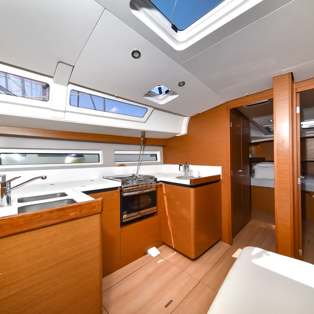Swannabe 46