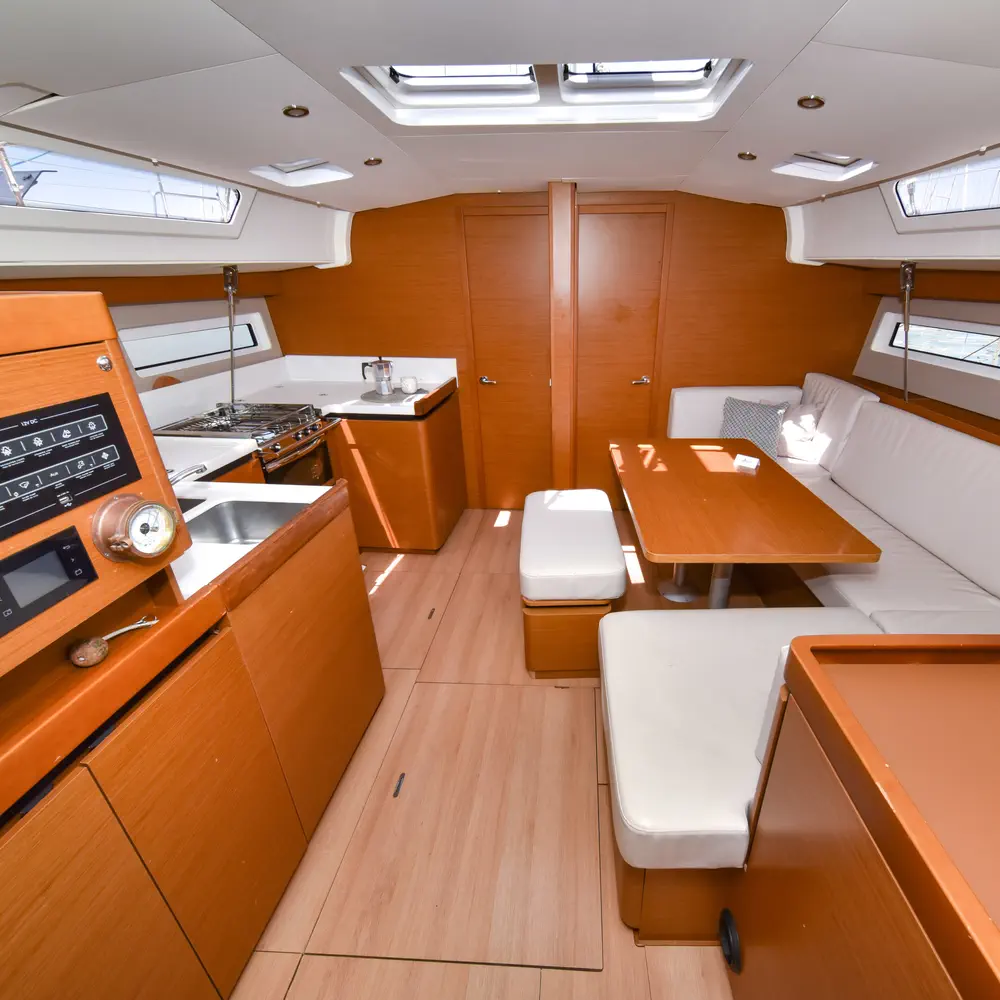 Swannabe 51