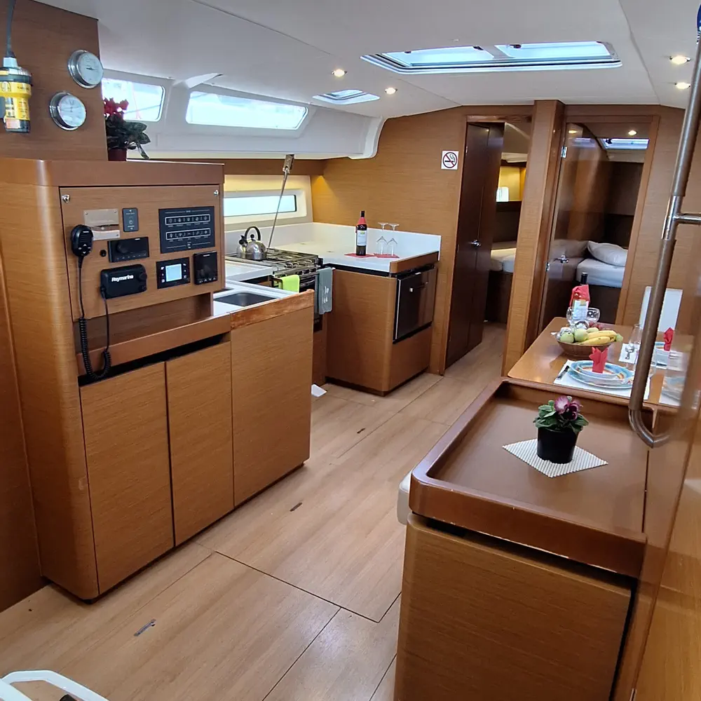 LADY FLORA 2 5