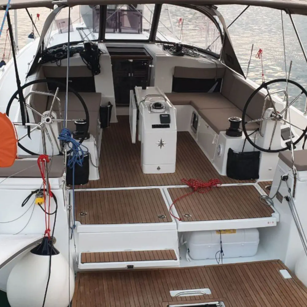 Helia (A/C, Gen. 10kVA, Electric Winch NEW 2022) 7
