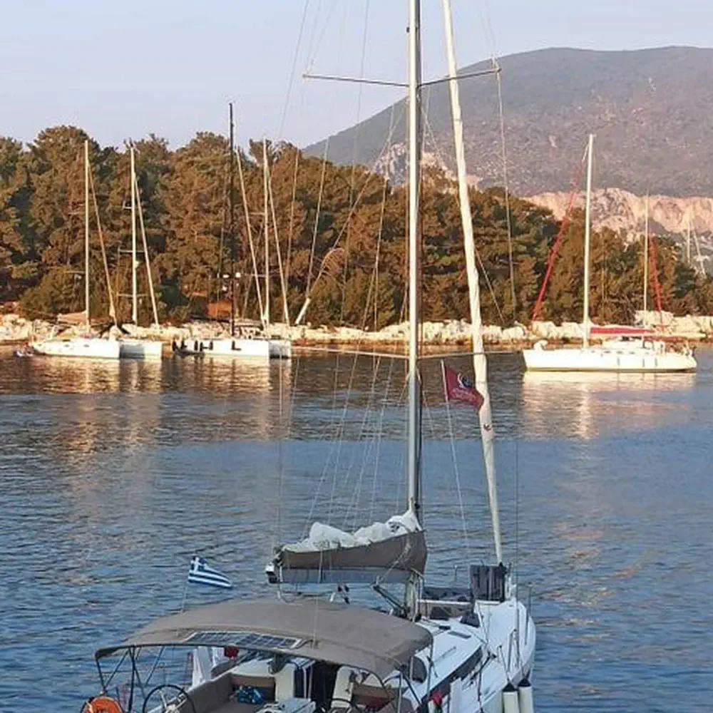 Adamastos 17