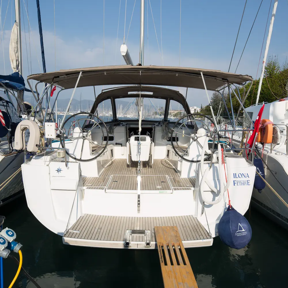 Ilona 13