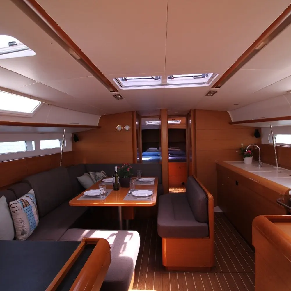 Lucky Slot - (A/C - Generator - Refit 2024) 7