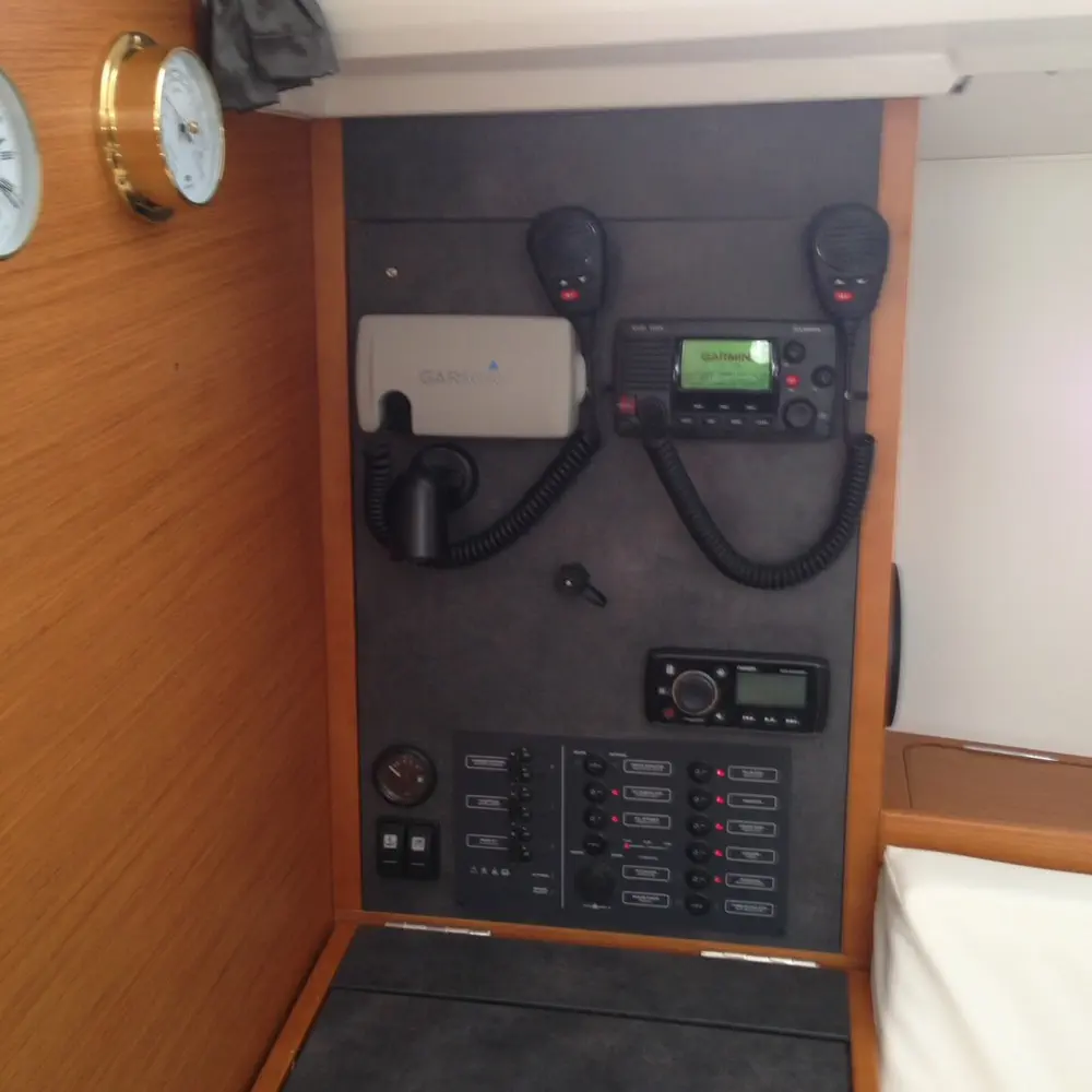 SunOdyssey349_1 7
