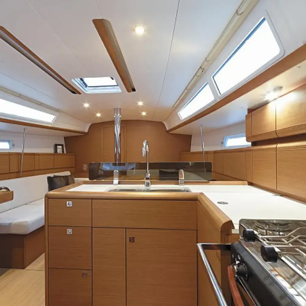 Sunsail 38.0 Premium 5