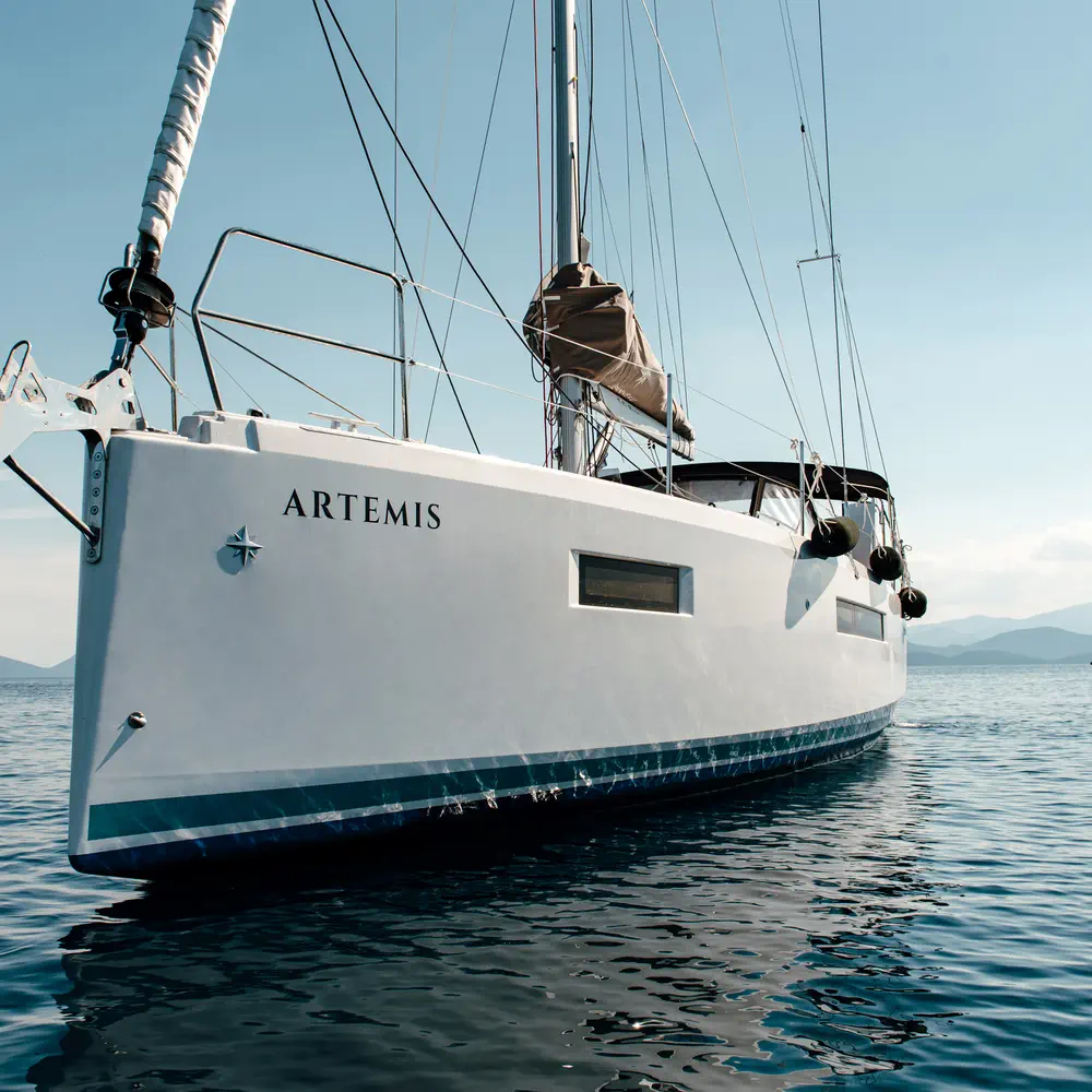 Artemis 10