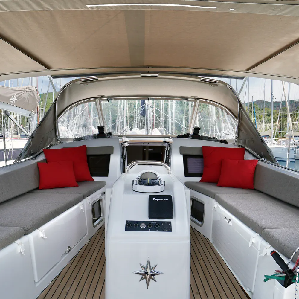 Sail Me 12