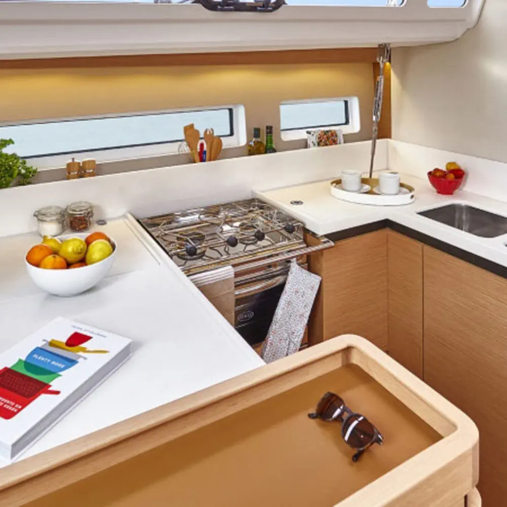 Sunsail 44 SO Classic 3