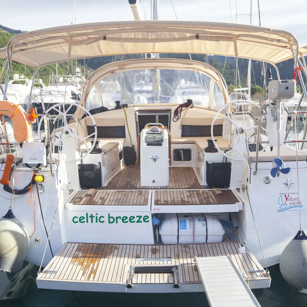 Celtic Breeze 18