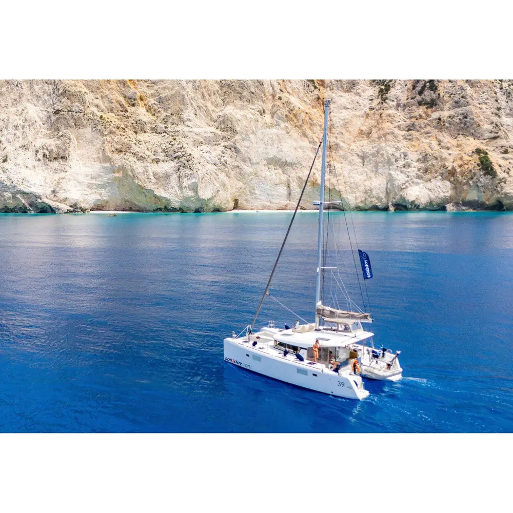 Main image of catamaran, Lagoon 39 KALLISTI