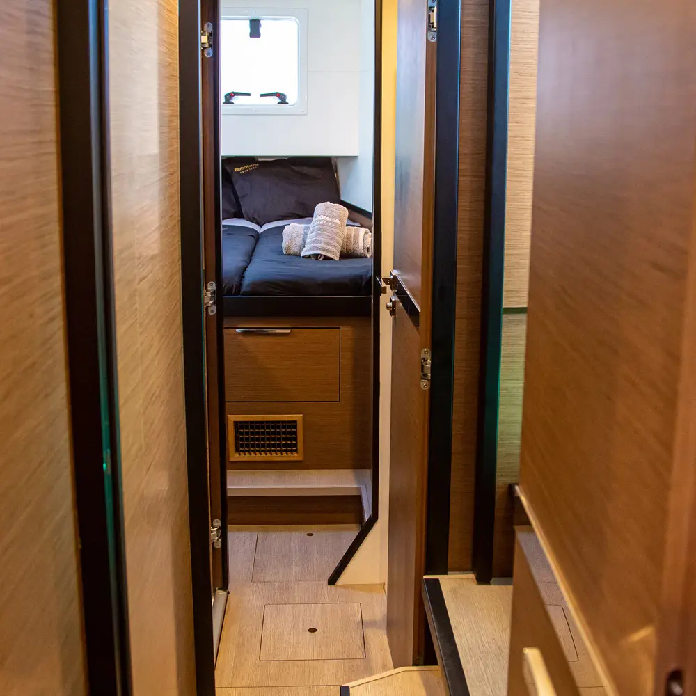 Sol Invictus VIP-equipped 1