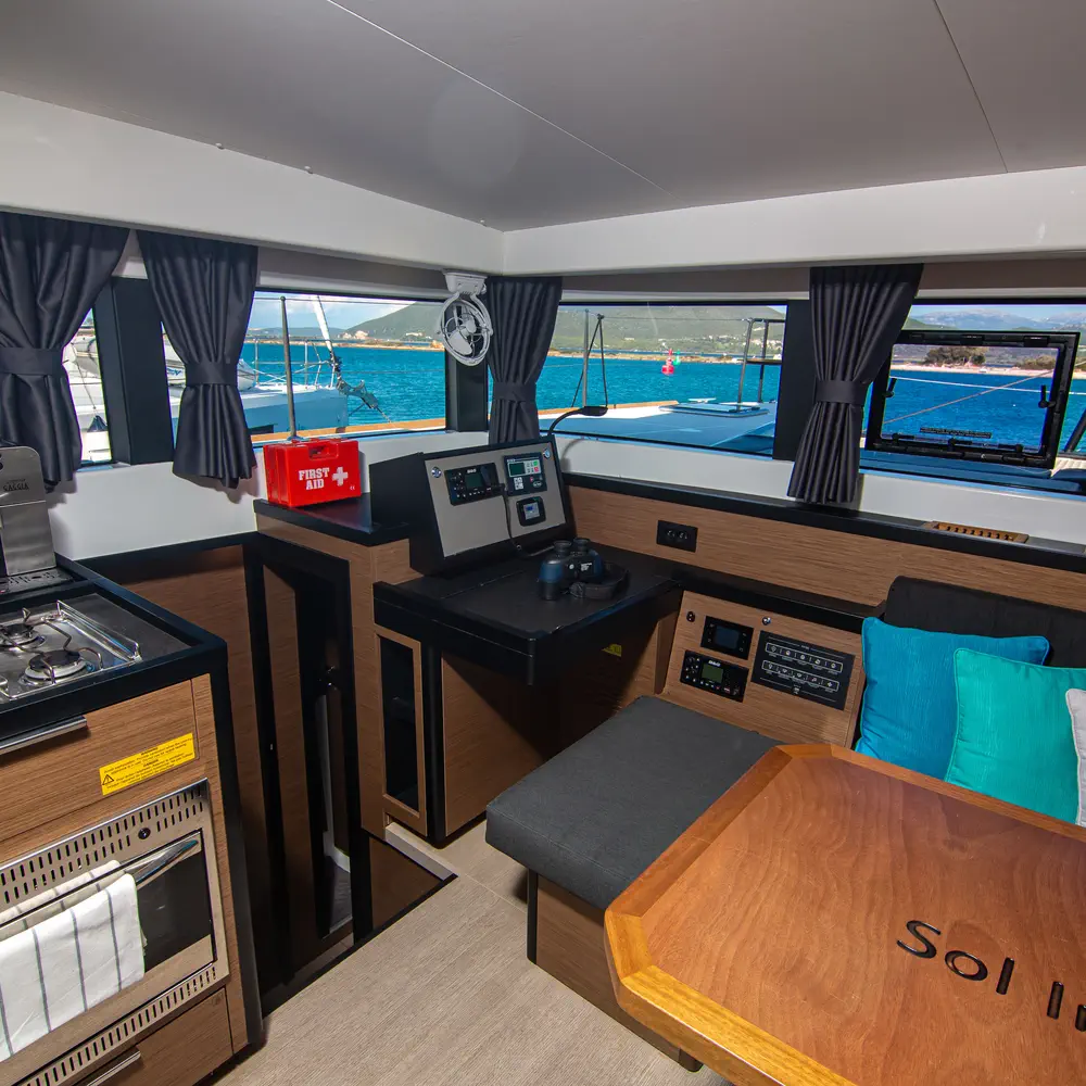 Sol Invictus VIP-equipped 4