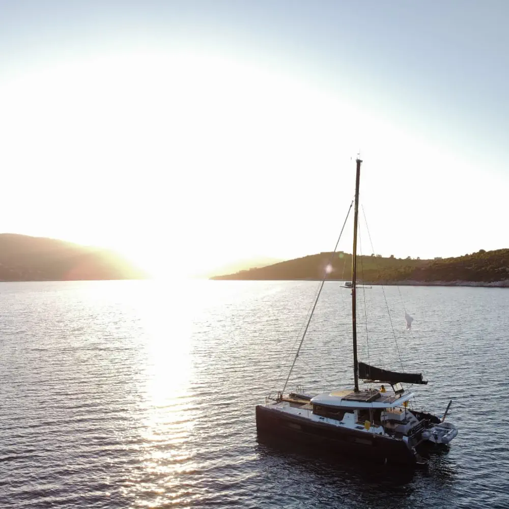 Sol Invictus VIP-equipped 13