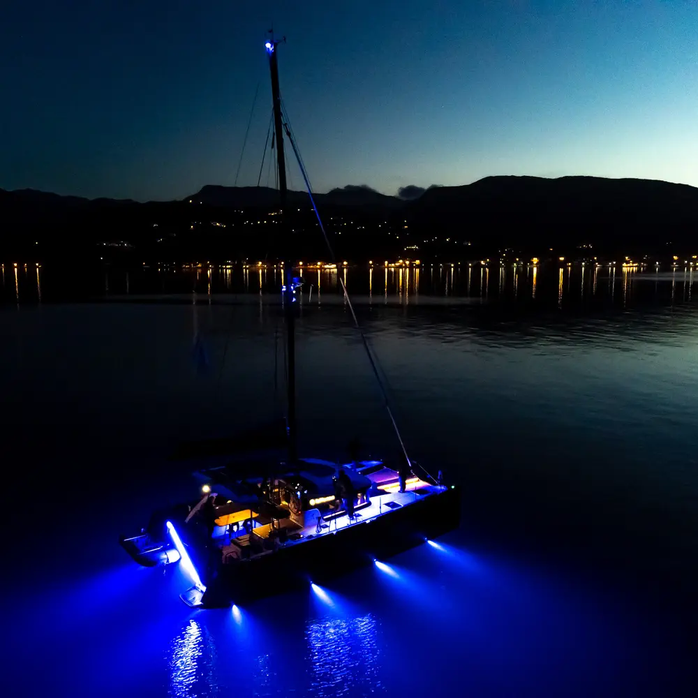 Sol Invictus VIP-equipped 17