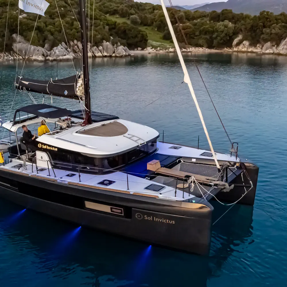 Sol Invictus VIP-equipped 25