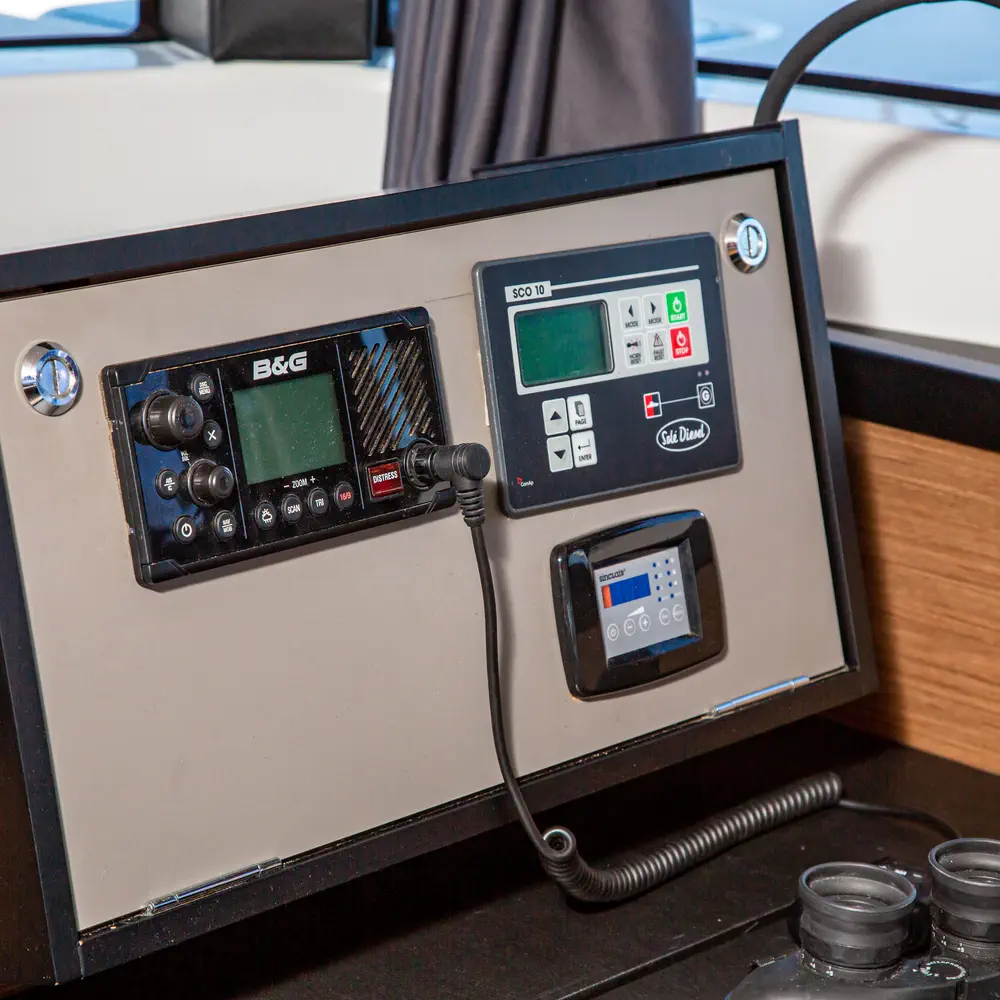 Sol Invictus VIP-equipped 27