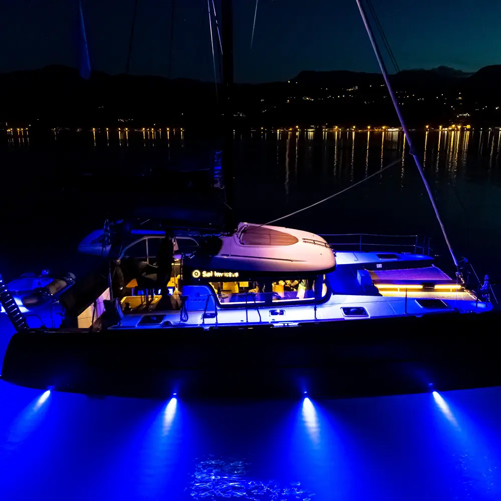 Sol Invictus VIP-equipped 37