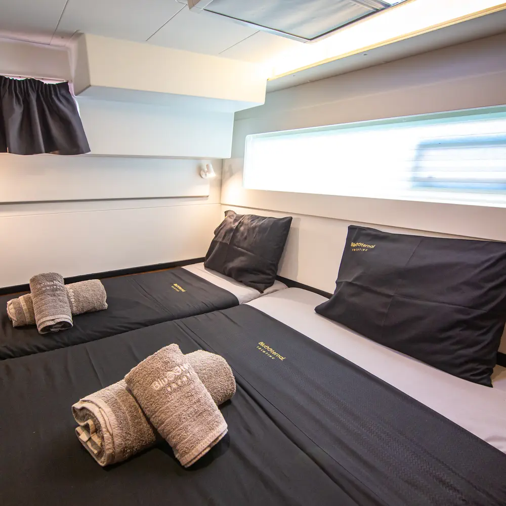 Sol Invictus VIP-equipped 36