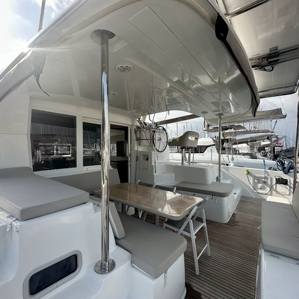 Sail Castor 8