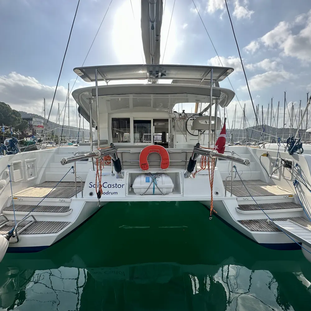 Sail Castor 11