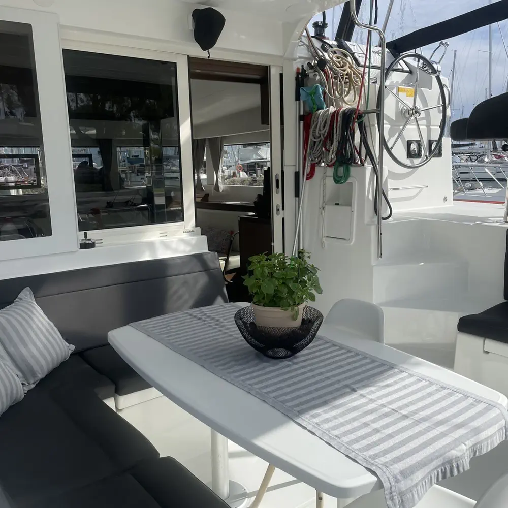 CATALINA 11