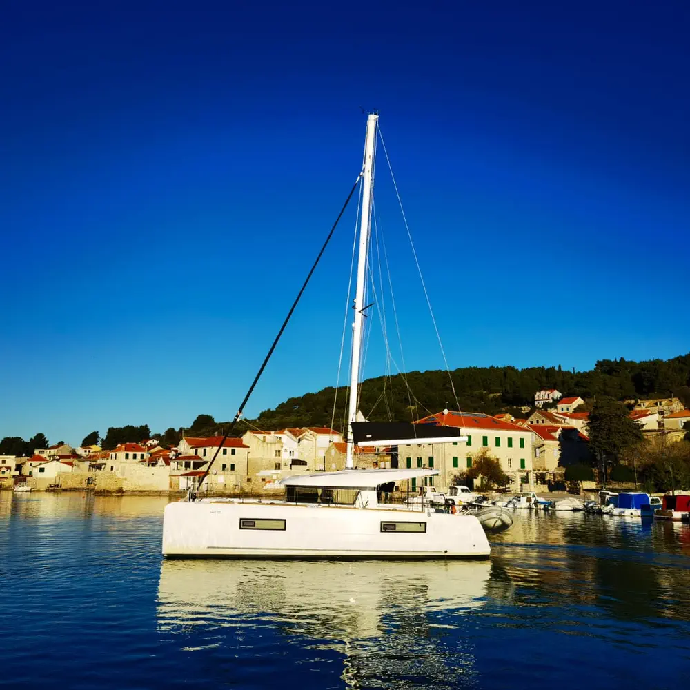 Main image of catamaran, Lagoon 40 ALEXANDRIA