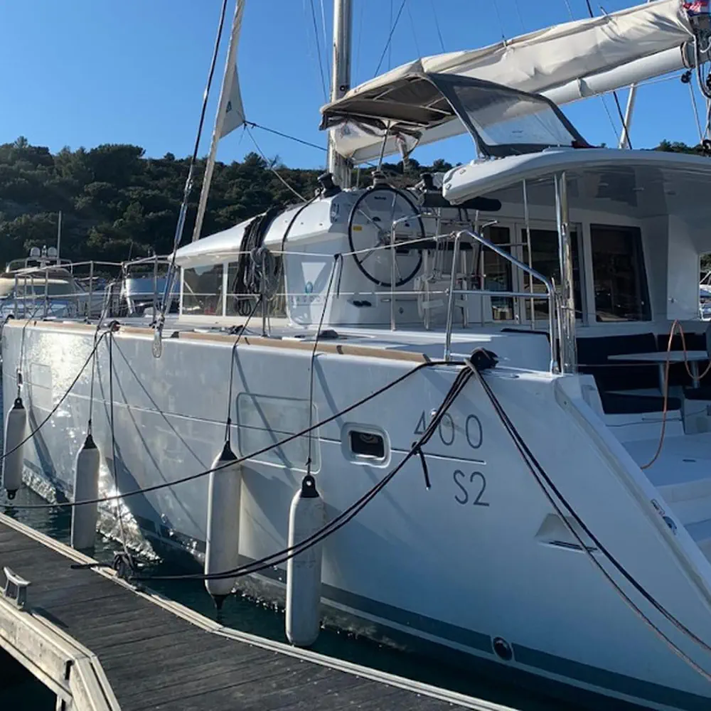 Victoria 14