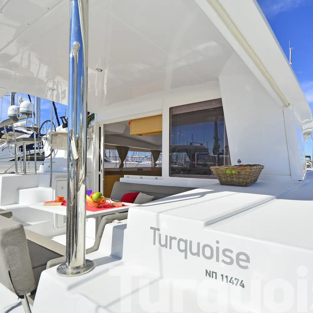 Turquoise 9