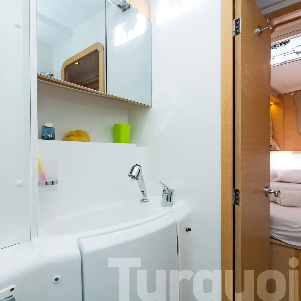 Turquoise 27