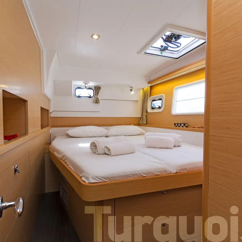 Turquoise 34