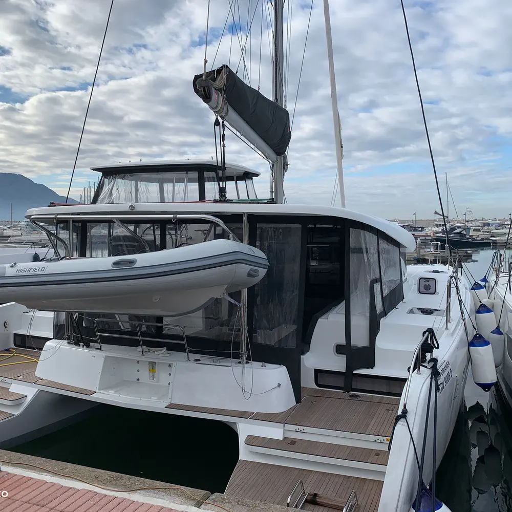 Almalù - A/C, Generator, Water maker 3