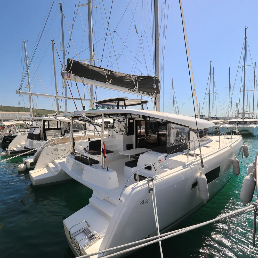 ZEUS 12
