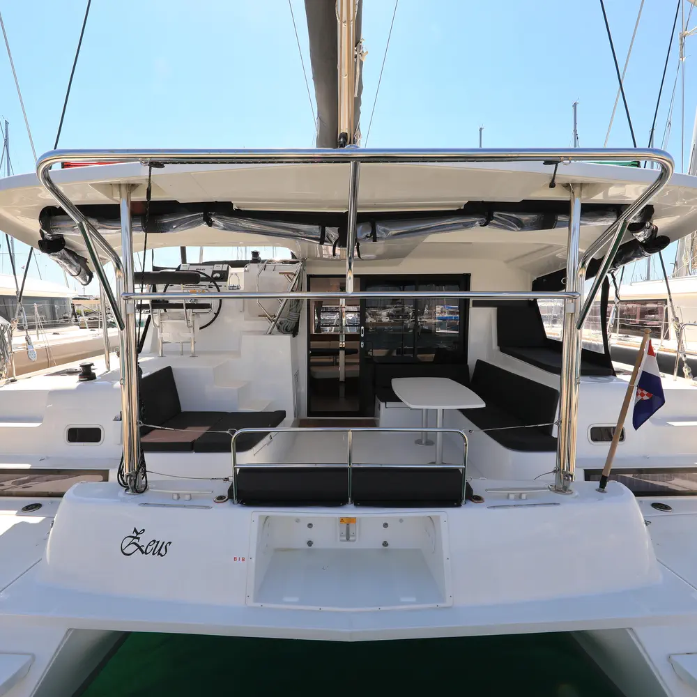 ZEUS 35