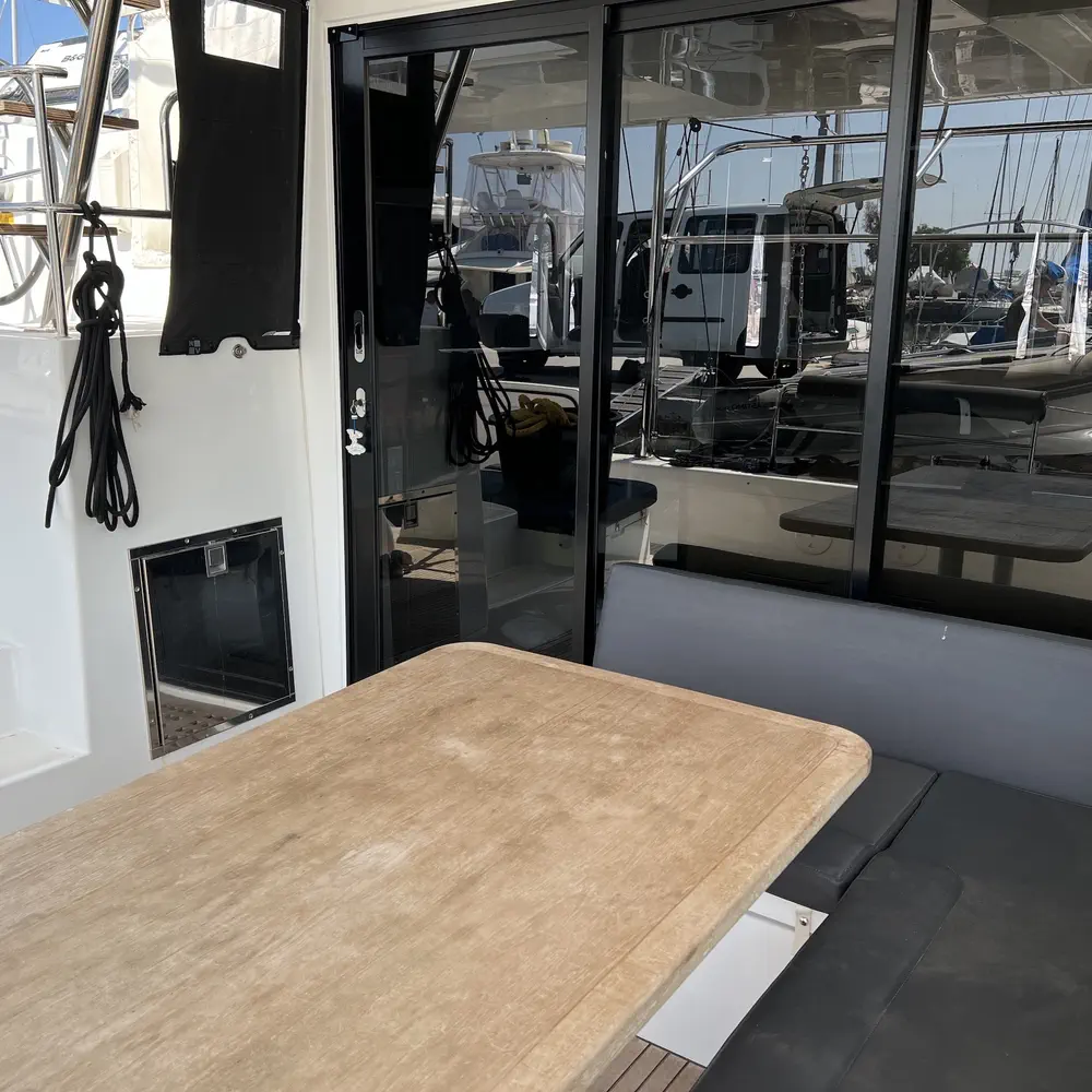 Sea Hawk 16